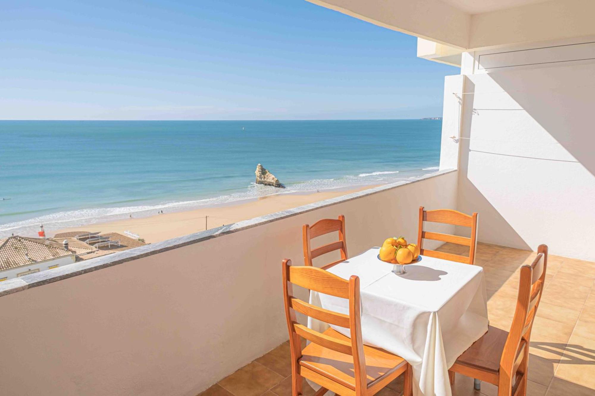 Sea View 6f Apartment *